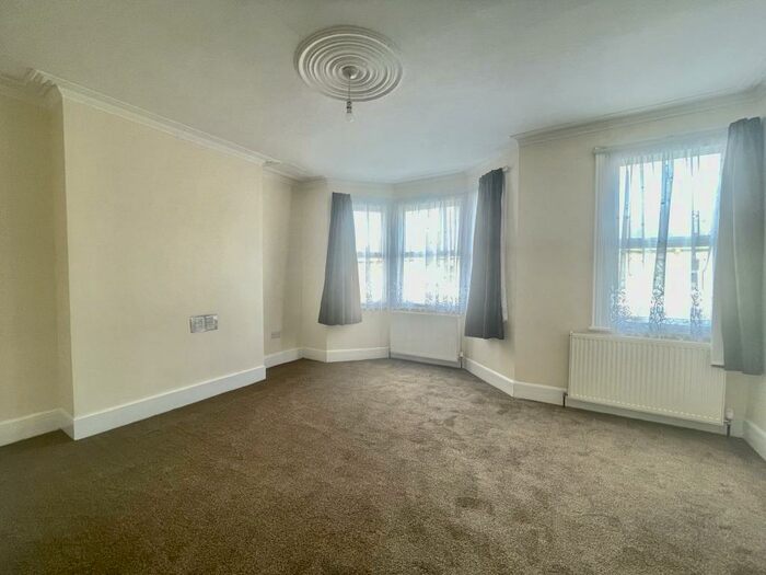 5 Bedroom House To Rent In Oldfield Road, London, NW10