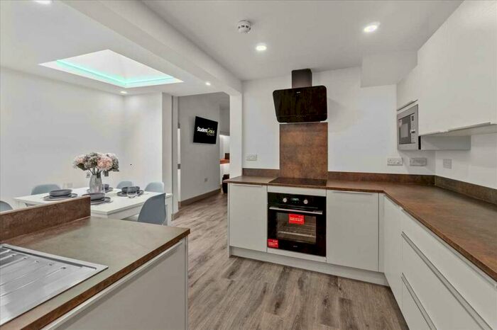 6 Bedroom Terraced House To Rent In Waterloo Street, Plymouth, PL4