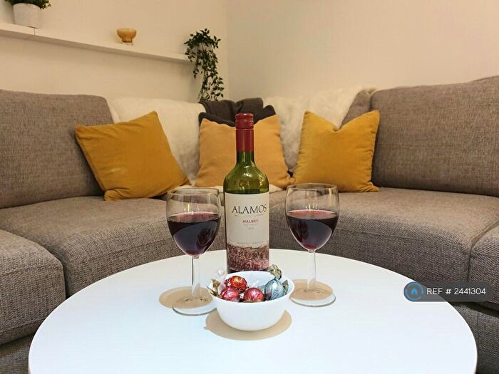 1 Bedroom Flat To Rent In Hartington Road, Manchester, M21