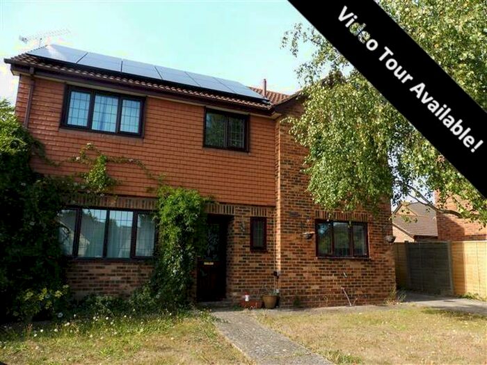 4 Bedroom Detached House To Rent In Drew Close, Poole, BH12