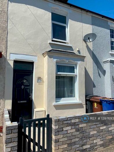 2 Bedroom Terraced House To Rent In Flint Street, Grays, RM20