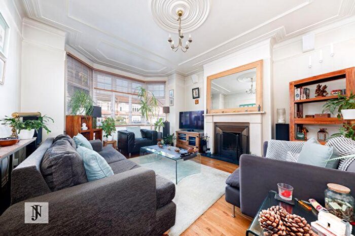 1 Bedroom Flat To Rent In Oakfield Road, Southgate, London, N14