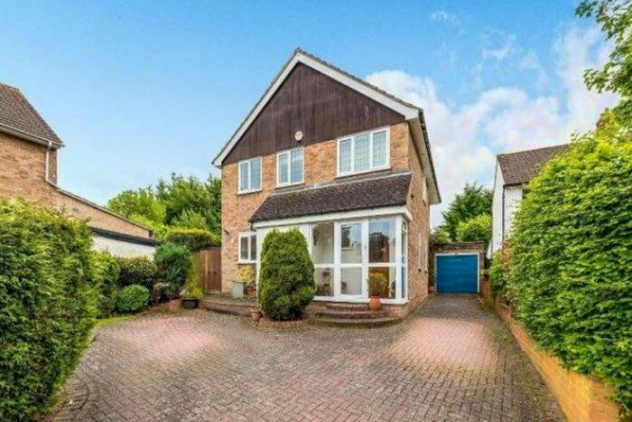 4 Bedroom Detached House To Rent In Goddington Chase, Orpington, BR6
