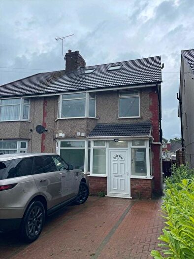 1 Bedroom Studio To Rent In Eastcote Lane, Harrow, Harrow, HA2