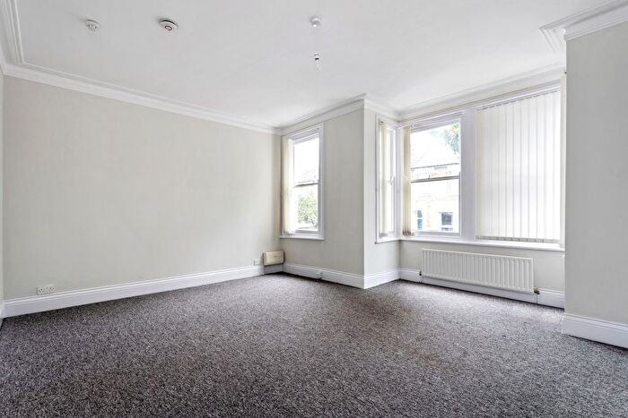1 Bedroom Flat To Rent In Sulgrave Road, London, W6