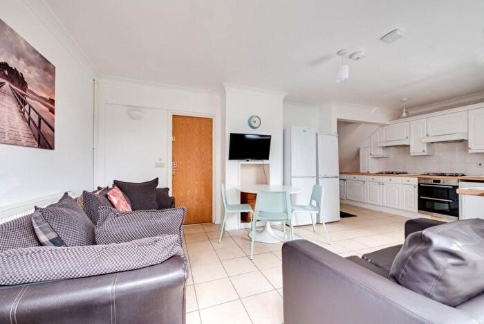 5 Bedroom House To Rent In Warwick Road, Canterbury, CT1