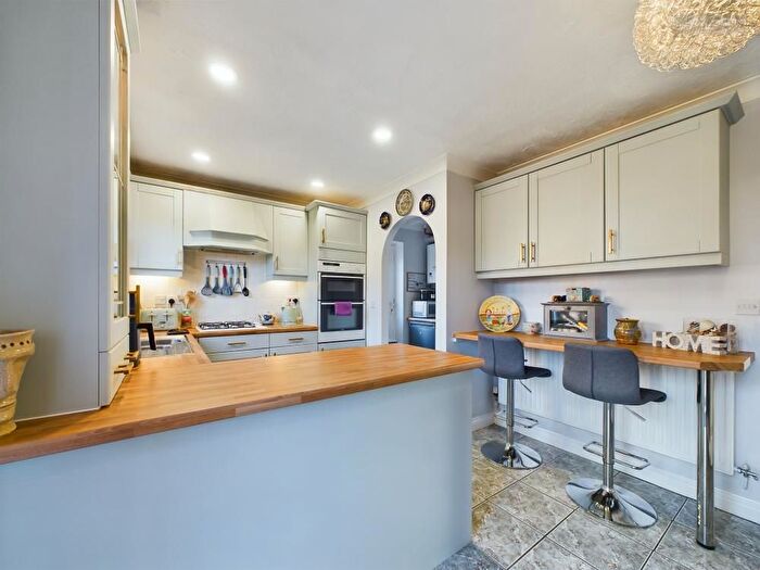 5 Bedroom Detached House For Sale In Pershore Way, Eye, Peterborough, PE6