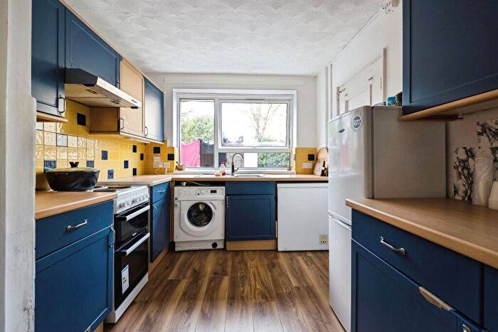 2 Bedroom Flat For Sale In St. Marys Court, Peterborough, PE1