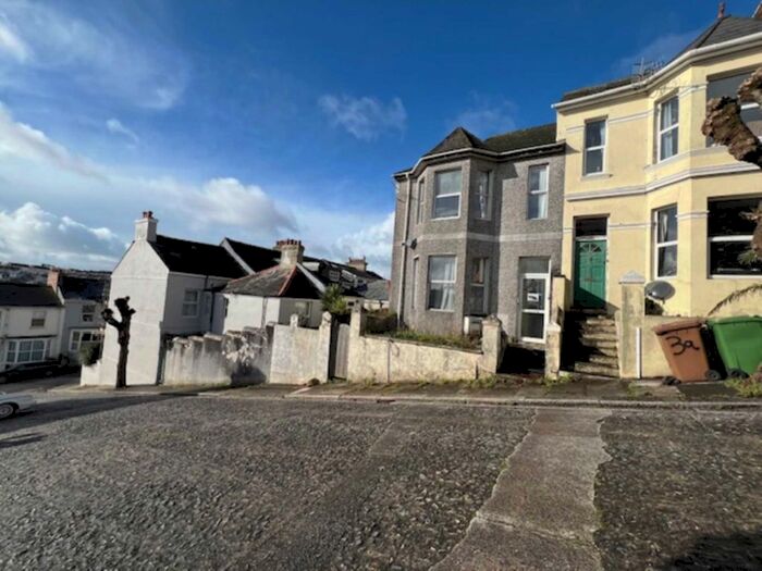 2 Bedroom Flat To Rent In Bradley Road, Plymouth, PL4