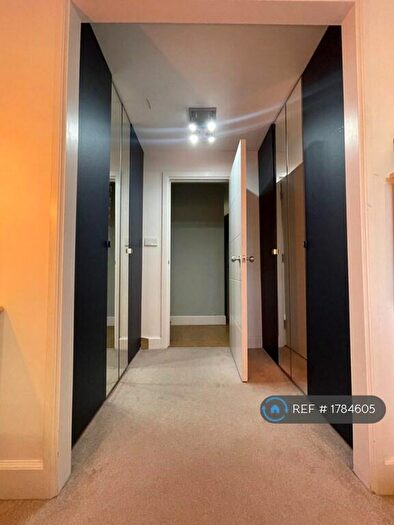 1 Bedroom Flat To Rent In Ford Close, London, E3