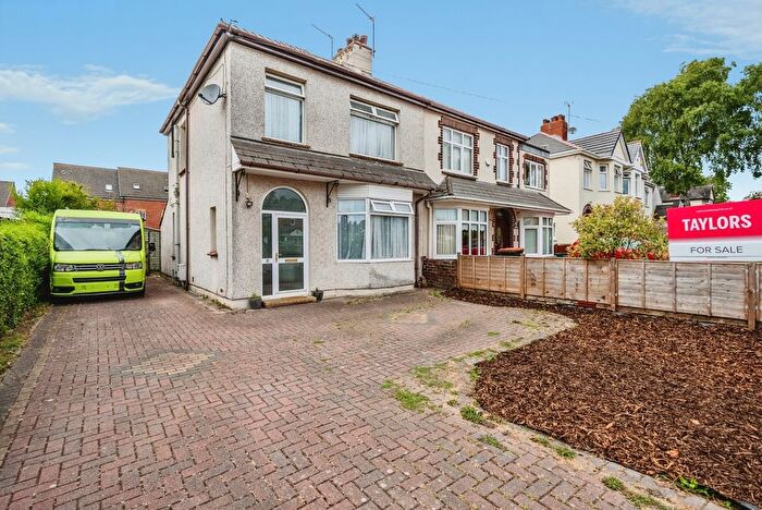 3 Bedroom Semi-Detached House For Sale In Catsash Road, Newport, Gwent, NP18