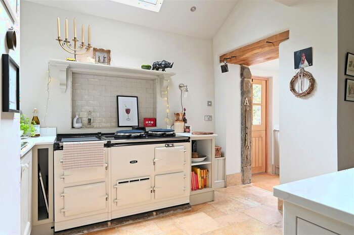4 Bedroom Detached House For Sale In Hagg House, Ladybower, Hope Valley, S33