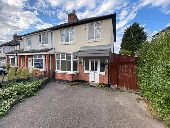 3 Bedroom Semi-Detached House To Rent In Houlditch Road, Clarendon Park, LE2