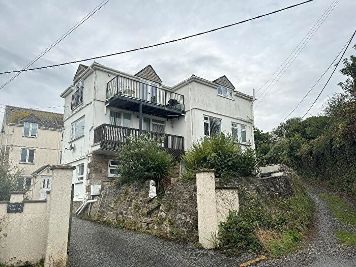 1 Bedroom Flat To Rent In Carne Road, Newlyn, Penzance, TR18