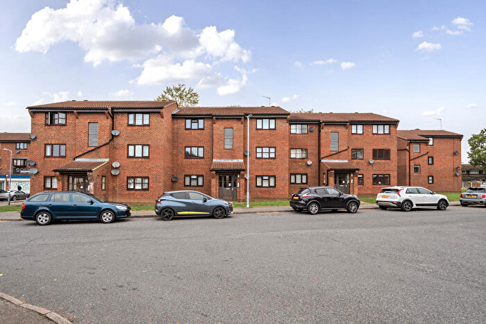 1 Bedroom Apartment For Sale In Crocus Way, Chelmsford, CM1