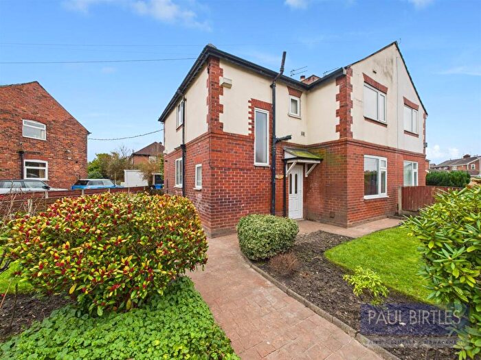 3 Bedroom Semi-Detached House For Sale In Davyhulme Road, Stretford, Manchester, M32