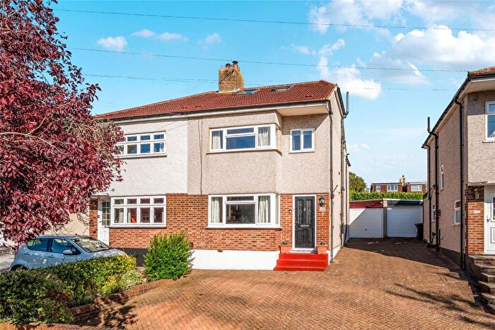 4 Bedroom Semi-Detached House For Sale In Bassetts Way, Farnborough, Orpington, BR6