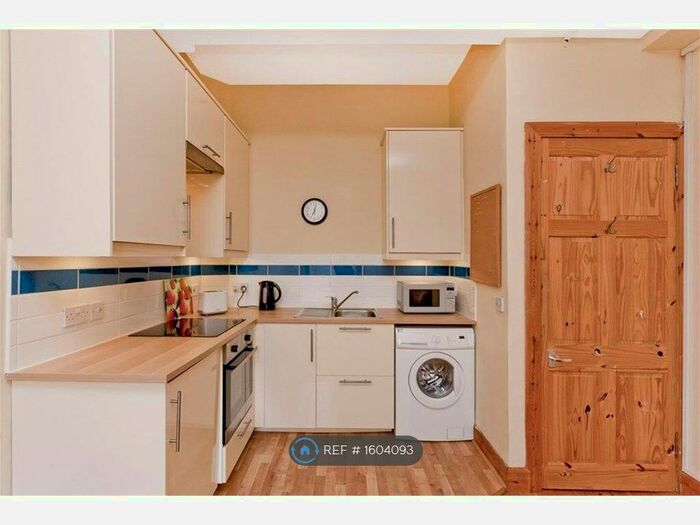 1 Bedroom Flat To Rent In Orwell Place, Edinburgh, EH11