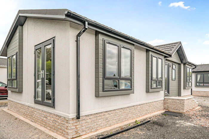 2 Bedroom Park Home For Sale In Bambers Lane, Blackpool, Lancashire, FY4