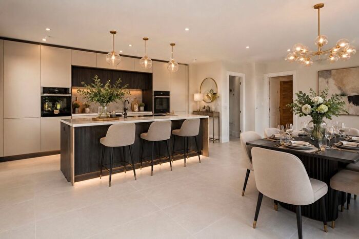 2 Bedroom Flat For Sale In Keysfield Road, Paignton, TQ4