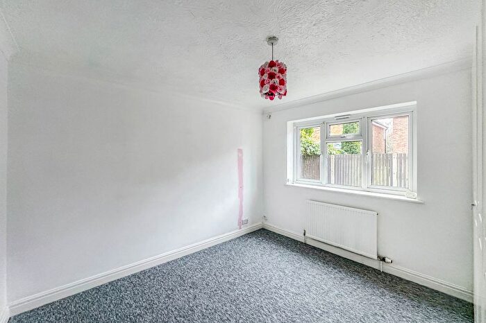 2 Bedroom Flat For Sale In Crowther Court Crowther Way, Swanland, North Ferriby, HU14