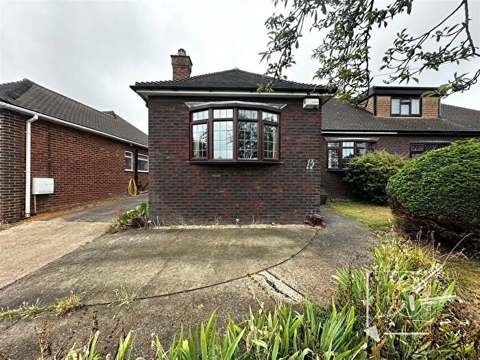 3 Bedroom Semi-Detached Bungalow To Rent In The Rise, Gravesend, DA12