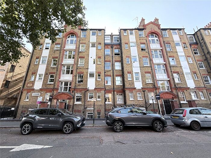 1 Bedroom Flat To Rent In Dewsbury Court, - Chiswick Road, London, W4