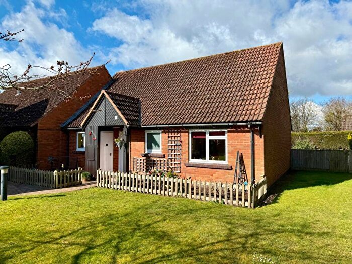 2 Bedroom Semi-Detached Bungalow For Sale In Fairfield Green, Fownhope, Hereford, HR1