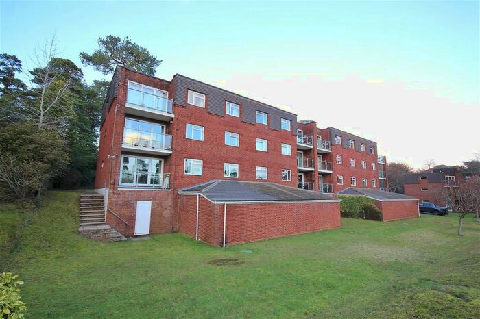 2 Bedroom Flat To Rent In The Cheviots, Overbury Road, Lower Parkstone, Poole, BH14