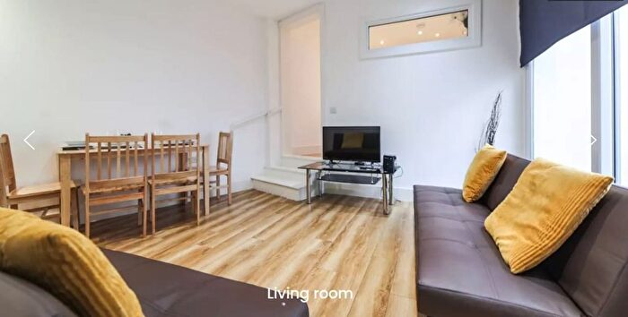 1 Bedroom Studio To Rent In - Saint James's Road, London, United Kingdom, Jx, London, SE1