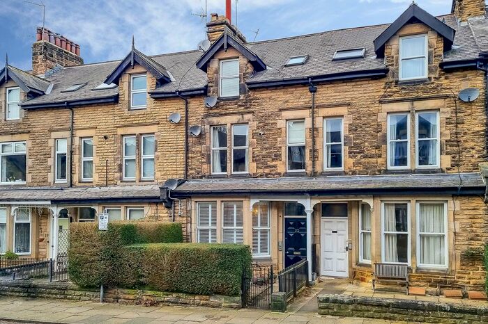 2 Bedroom Flat To Rent In Dragon Avenue, Harrogate, HG1