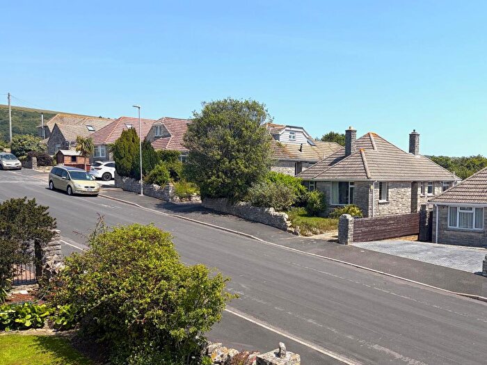 2 Bedroom Detached Bungalow For Sale In Bay Crescent, Swanage, Dorset, BH19