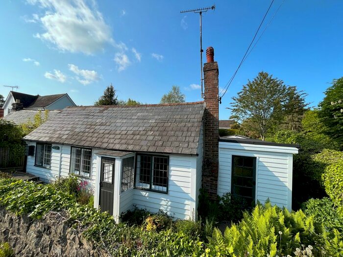 1 Bedroom Detached Bungalow For Sale In Main Street, Peasmarsh, Rye, TN31