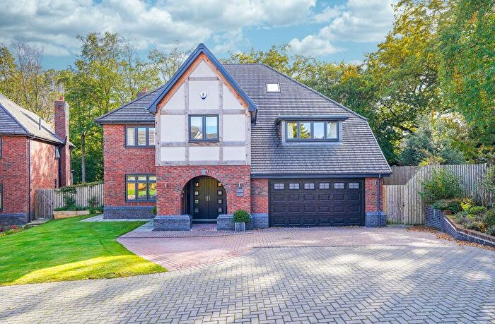 6 Bedroom Detached House For Sale In Hillhouse Court, New Road, Wingerworth, S42