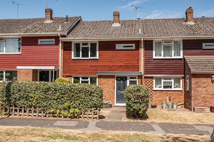 3 Bedroom Terraced House For Sale In Buriton Road, Winchester, SO22