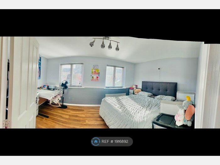 3 Bedroom Detached House To Rent In Barland Way, Aylesbury, HP18