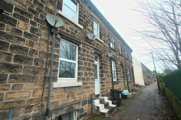 2 Bedroom Property To Rent In Nydd Vale Terrace, Harrogate, HG1