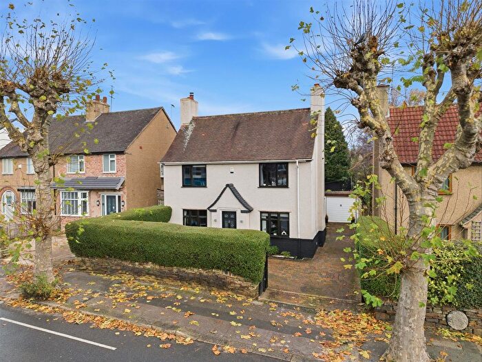 4 Bedroom Detached House For Sale In Newbold Road, Chesterfield, S41