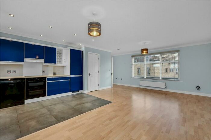 2 Bedroom Apartment To Rent In Kingston Hill, Kingston Upon Thames, Surrey, KT2