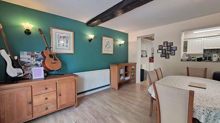 3 Bedroom Terraced House For Sale In The Model Village, Southam, CV47