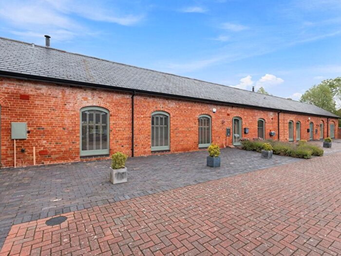 3 Bedroom Barn Conversion For Sale In Netherstead Court, Morton Bagot, Studley, B80