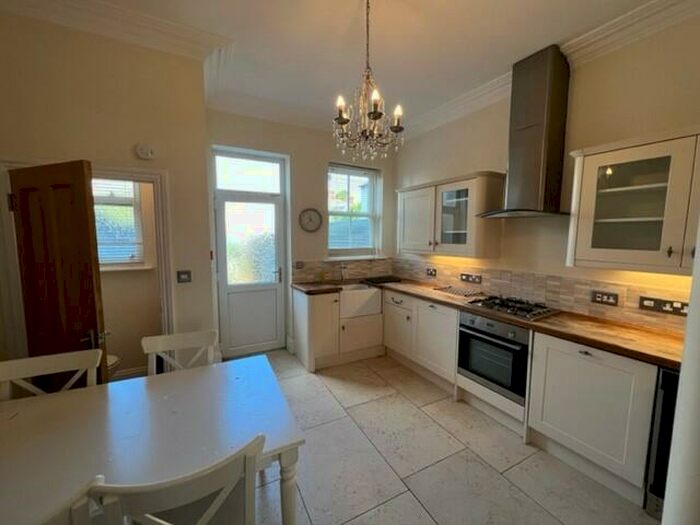 2 Bedroom House To Rent In Pitman Street, Cardiff, CF11