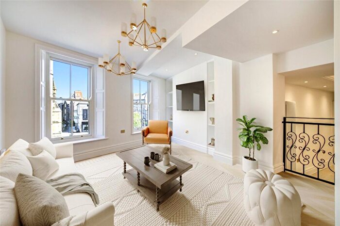 2 Bedroom Apartment For Sale In Beaumont Street, Hexham, Northumberland, NE46