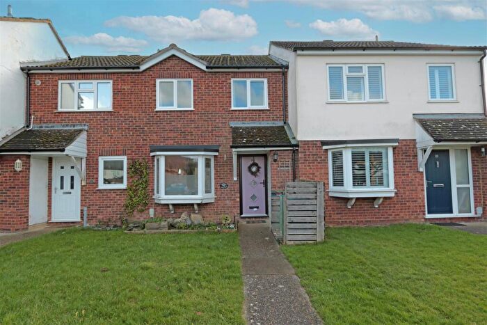 3 Bedroom Terraced House To Rent In Sheerstock, Haddenham, Aylesbury, HP17