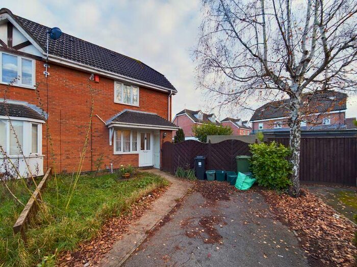 1 Bedroom Semi-Detached House To Rent In Lingfield Park, Downend, BS16