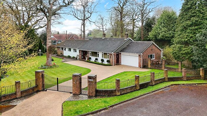 3 Bedroom Detached Bungalow For Sale In Glen Close, Kingswood, Tadworth, KT20