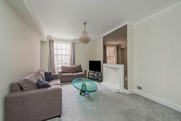3 Bedroom Flat To Rent In Portman Square, London, W1H