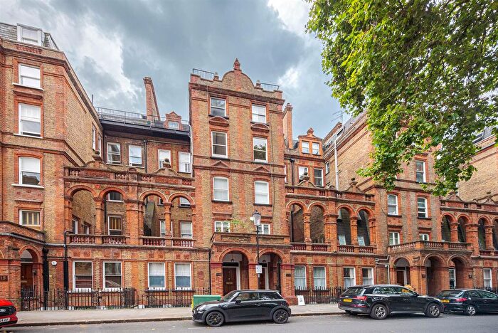 1 Bedroom Flat To Rent In Courtfield Road, South Kensington, London, SW7