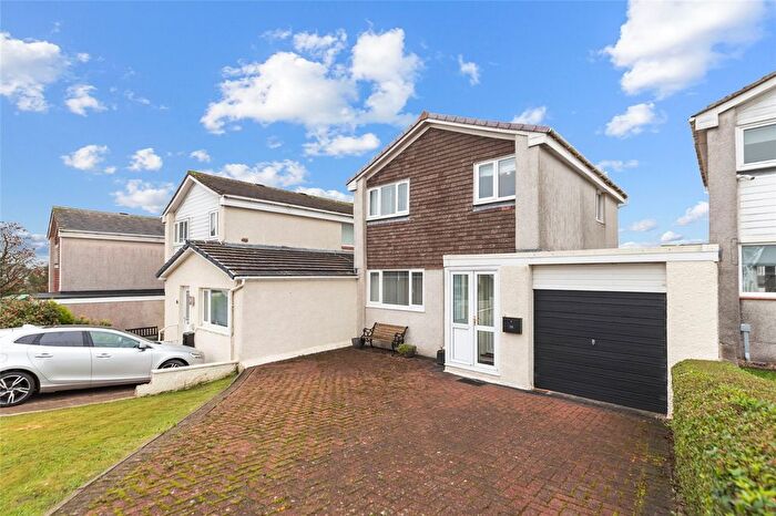 3 Bedroom Link Detached House For Sale In Kinloch Avenue, Stewarton, Kilmarnock, KA3