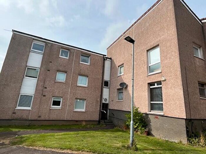 2 Bedroom Flat To Rent In Dochart Terrace, Dundee, DD2